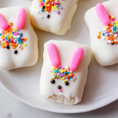 White Chocolate Bunny Cakesicles